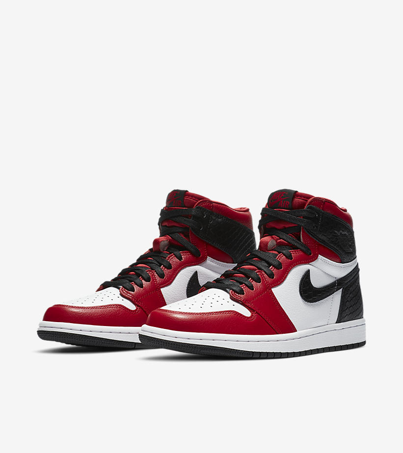 Nike Jordan 1 Satin Snake Chicago (Preorder)– DistriSneaks